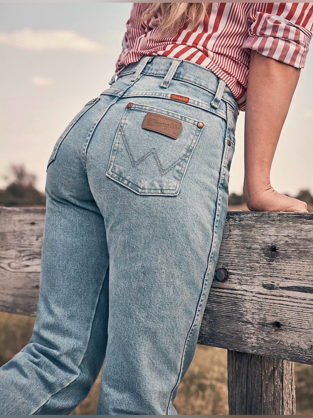 NWT 🚨 WRANGLER Women’s Cowboy Cut 14MWZ Slim Fit Tapered Leg Jeans